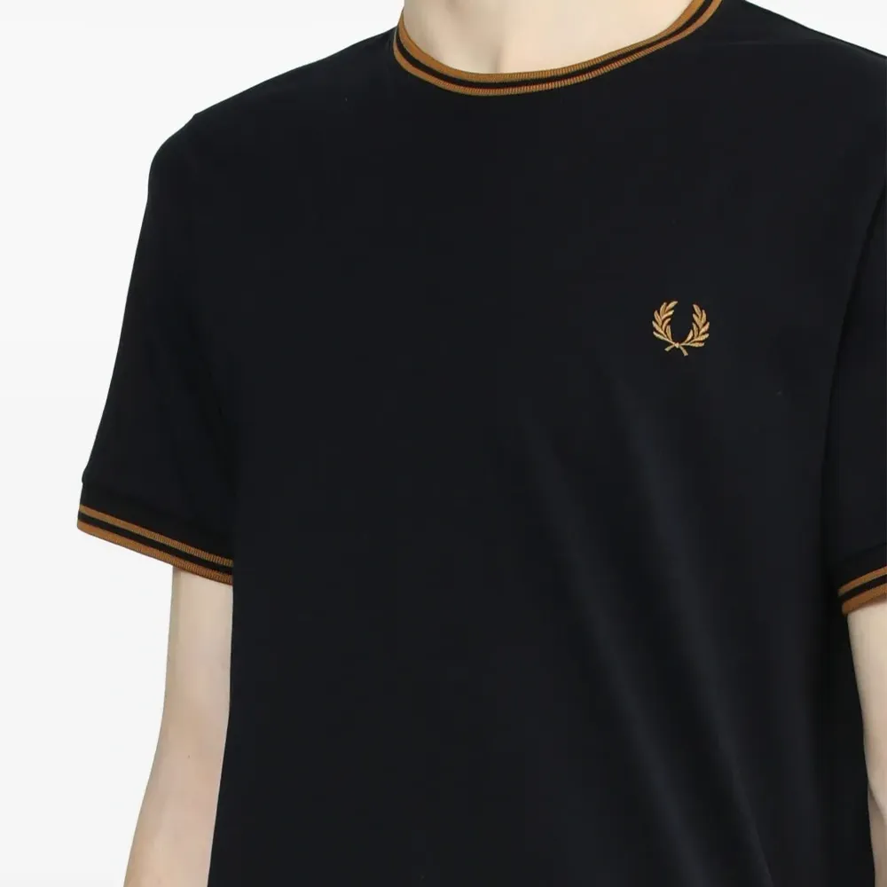 Футболка Twin Tipped