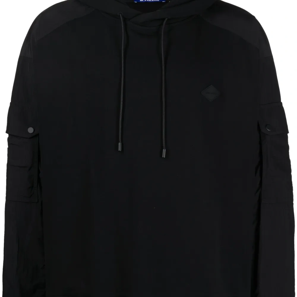 Худи с нашивкой-логотипом