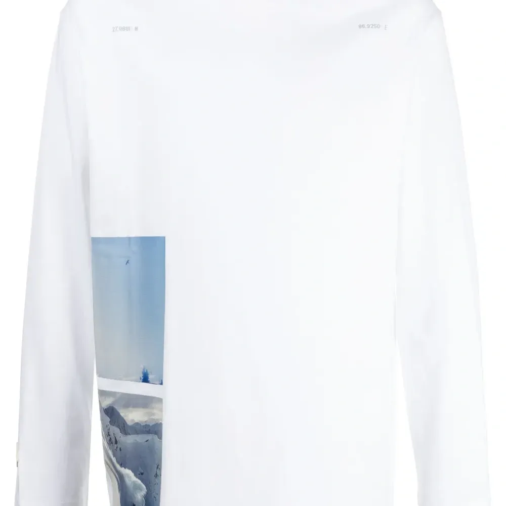 Футболка Alaska из коллаборации с Taro Tamai