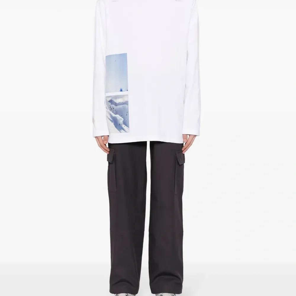 Футболка Alaska из коллаборации с Taro Tamai