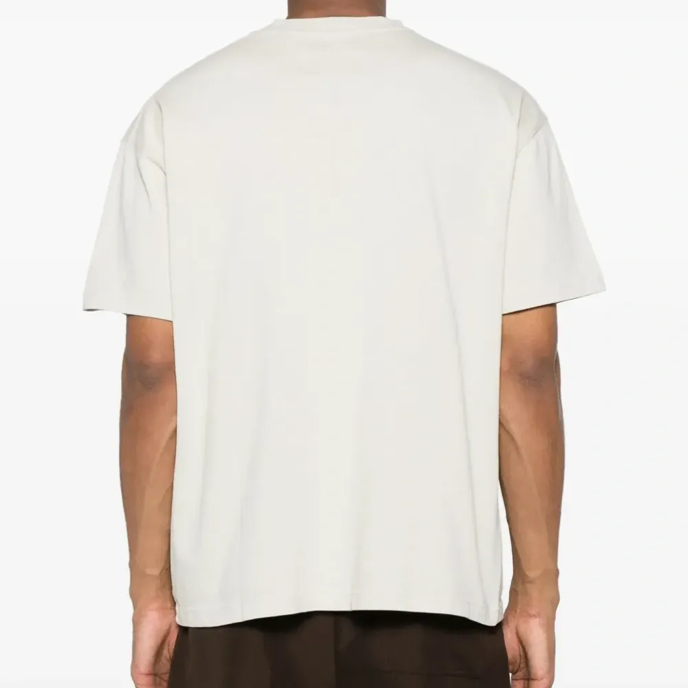 Футболка с логотипом