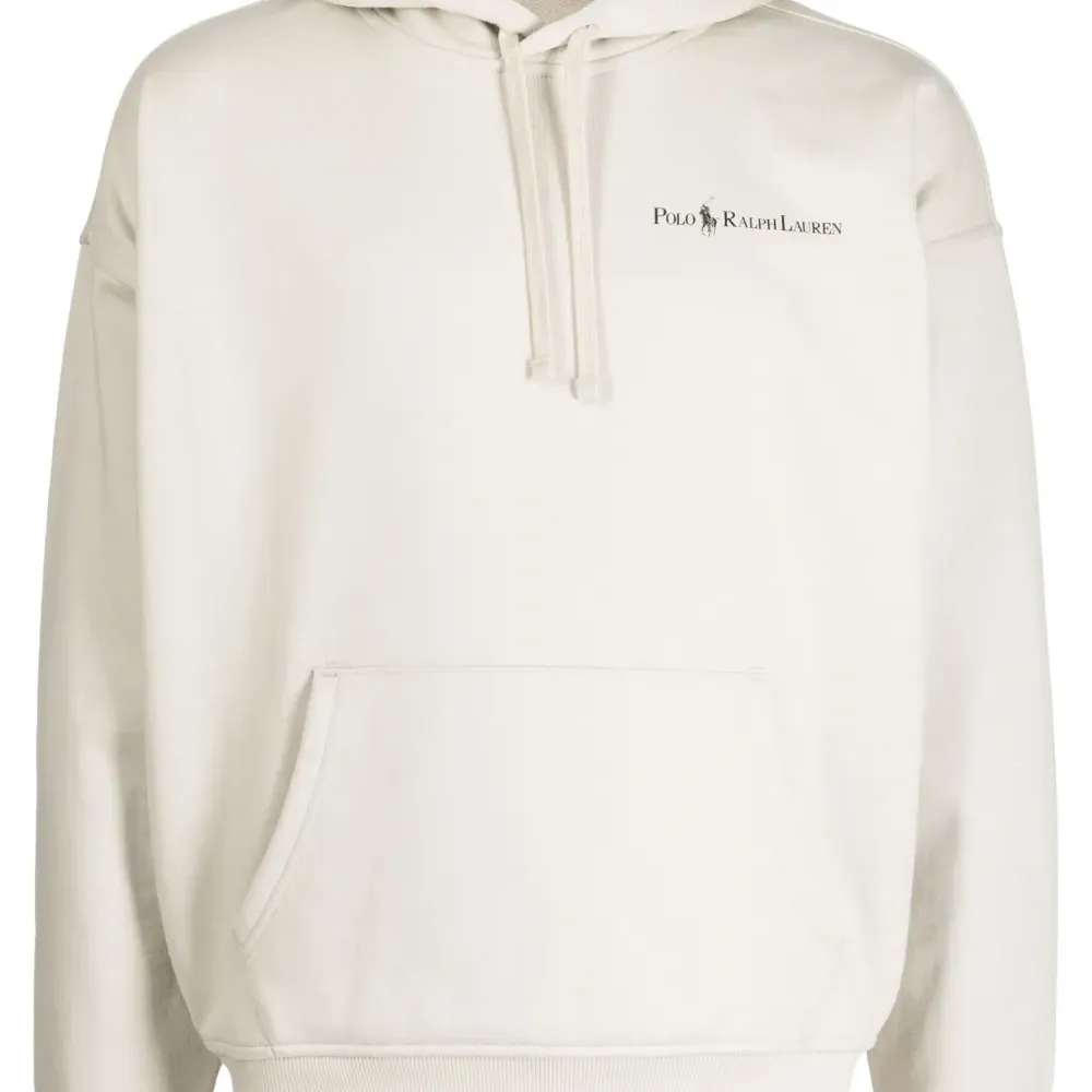 Худи с приспущенными плечами и логотипом Худи с приспущенными плечами и логотипом