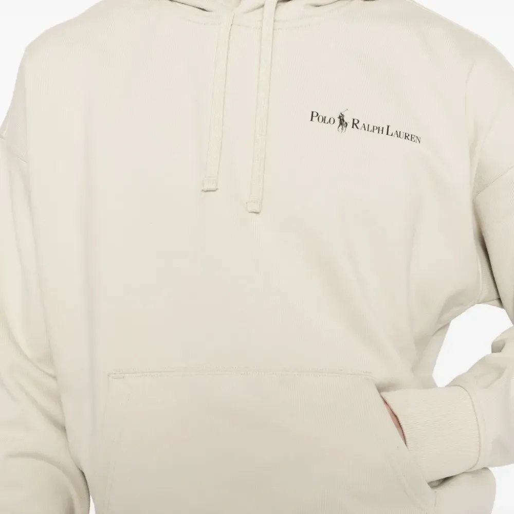 Худи с приспущенными плечами и логотипом Худи с приспущенными плечами и логотипом