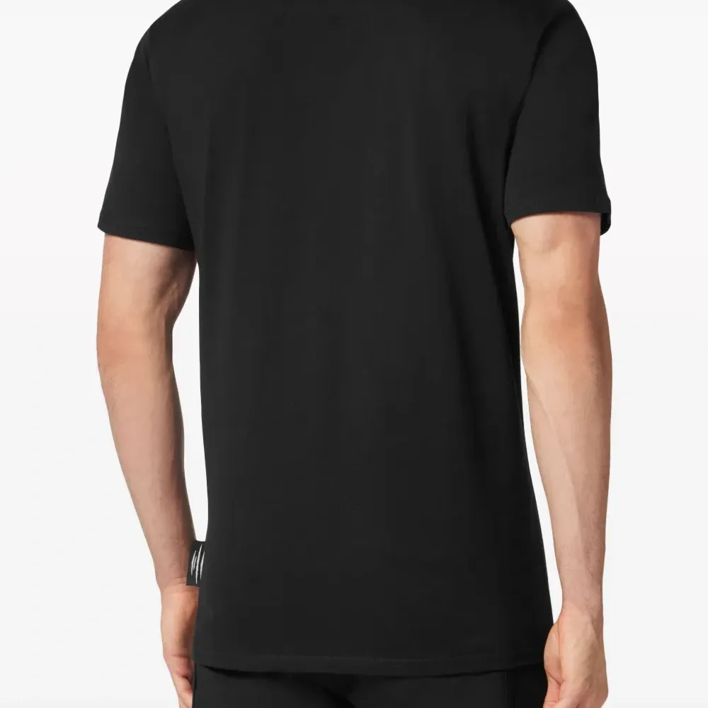 Футболка с логотипом