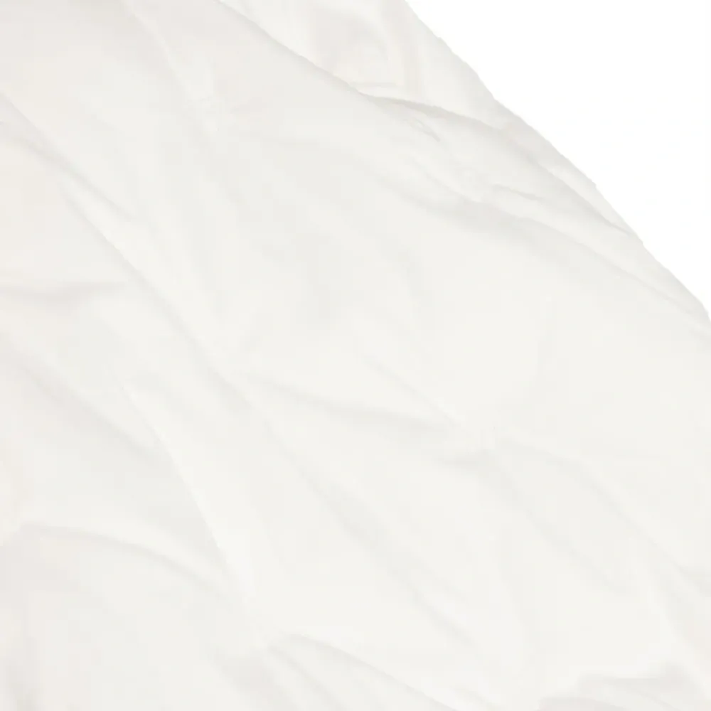 Стеганый зимний комбинезон с капюшоном