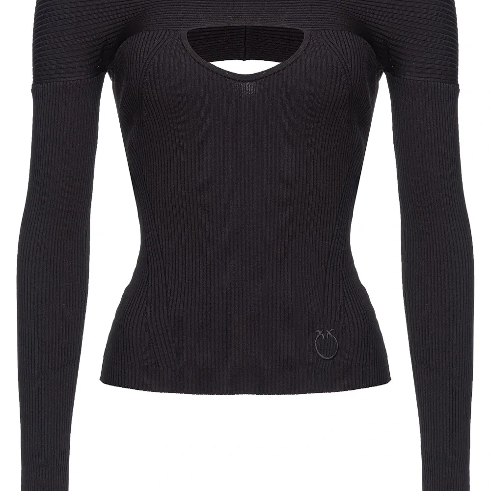 Джемпер в рубчик с вырезами