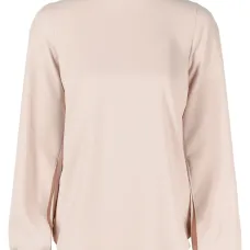 Блузка с объемными рукавами