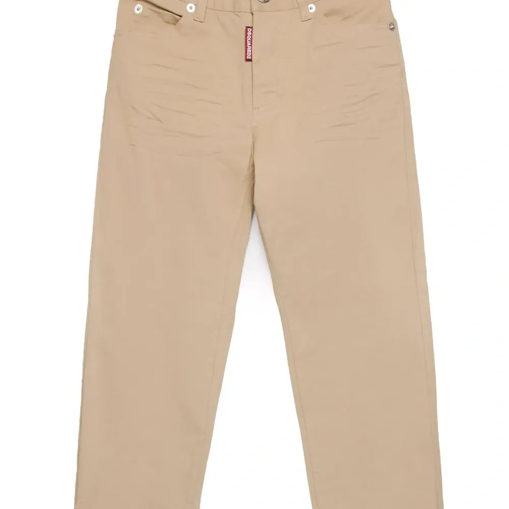 Прямые джинсы средней посадки