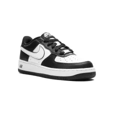 Кроссовки Air Force 1 LV8 2 'Panda'