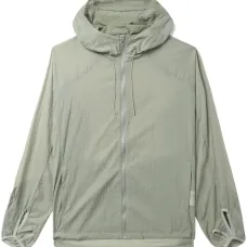 Легкая куртка с капюшоном Легкая куртка с капюшоном