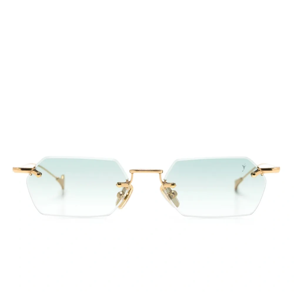 Солнцезащитные очки в квадратной оправе