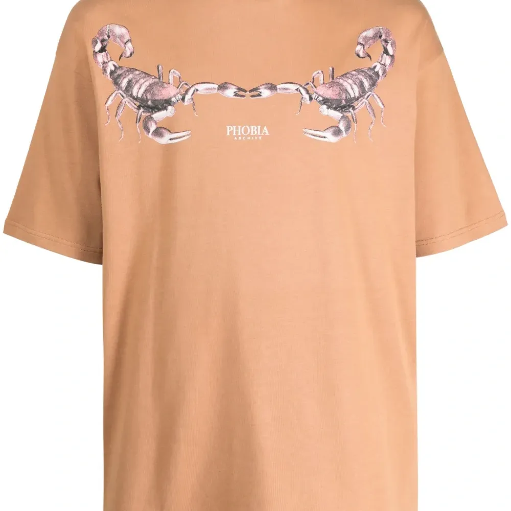 Футболка с принтом Scorpion