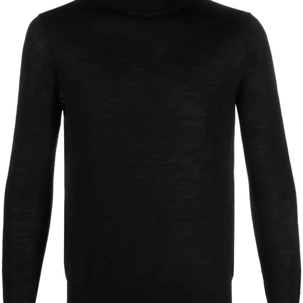 Джемпер тонкой вязки с высоким воротником