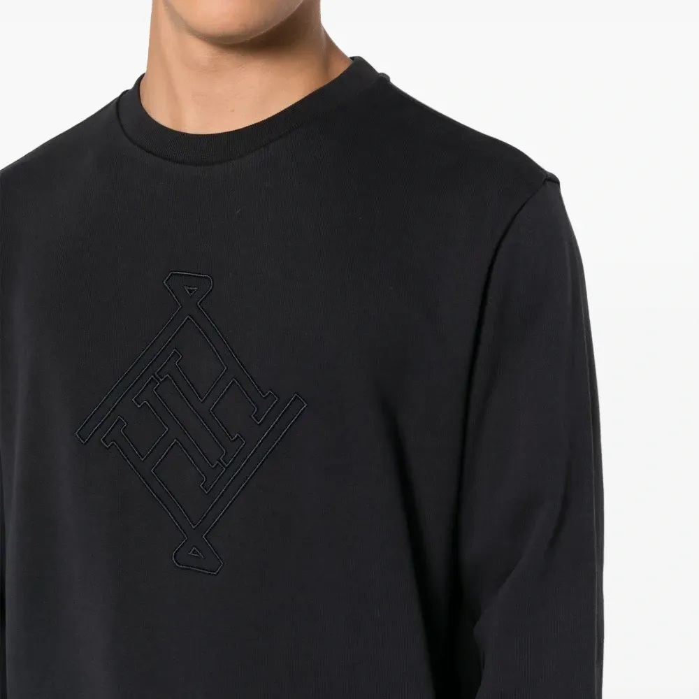 Толстовка с вышитым логотипом