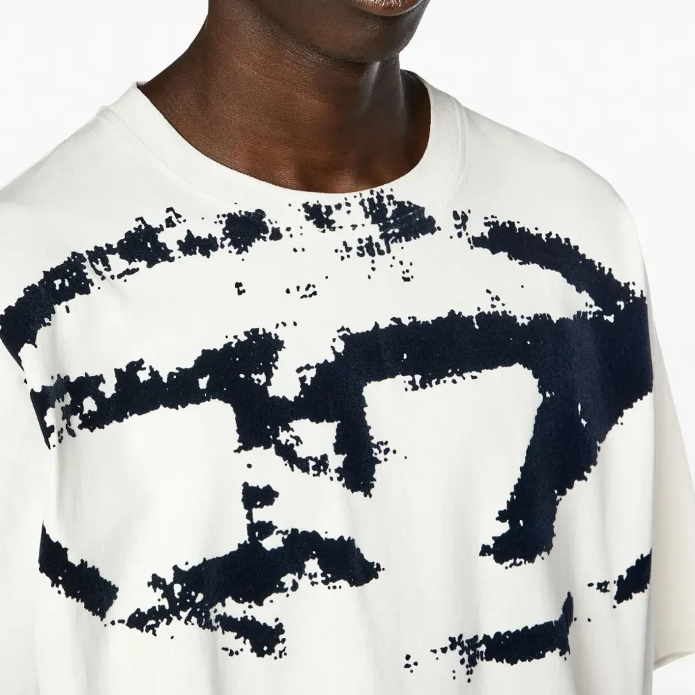 Футболка T-Boxt с фактурным логотипом