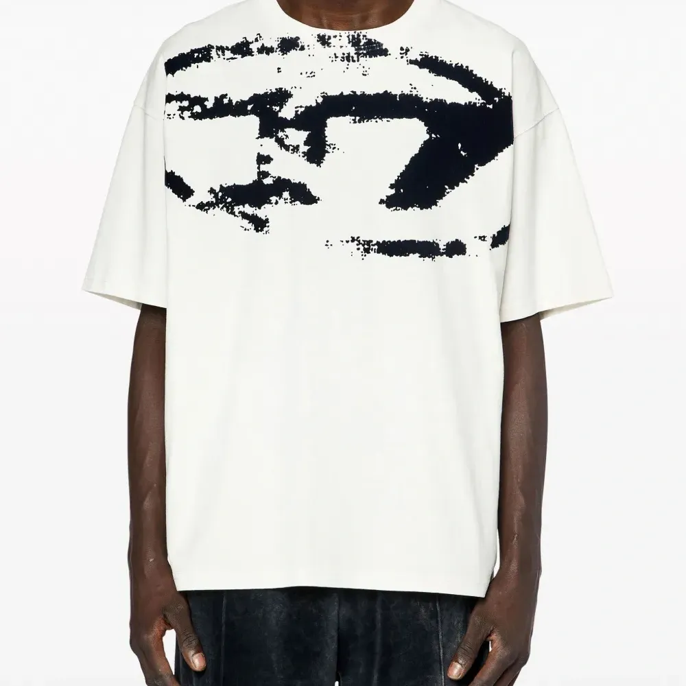 Футболка T-Boxt с фактурным логотипом