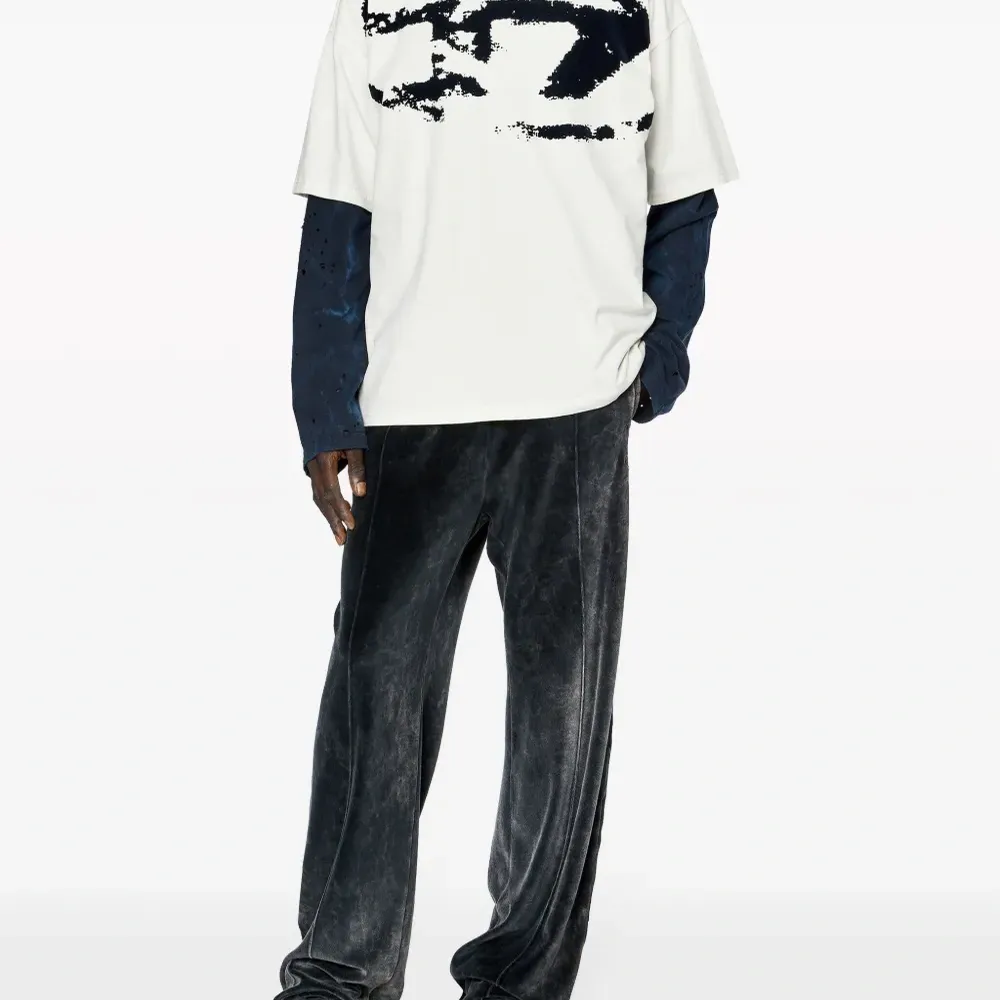 Футболка T-Boxt с фактурным логотипом