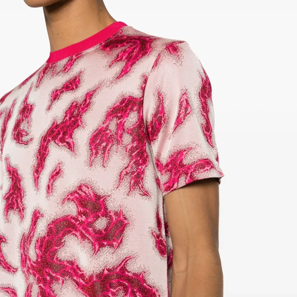 Футболка с графичным принтом