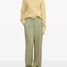 Прямые брюки со складками