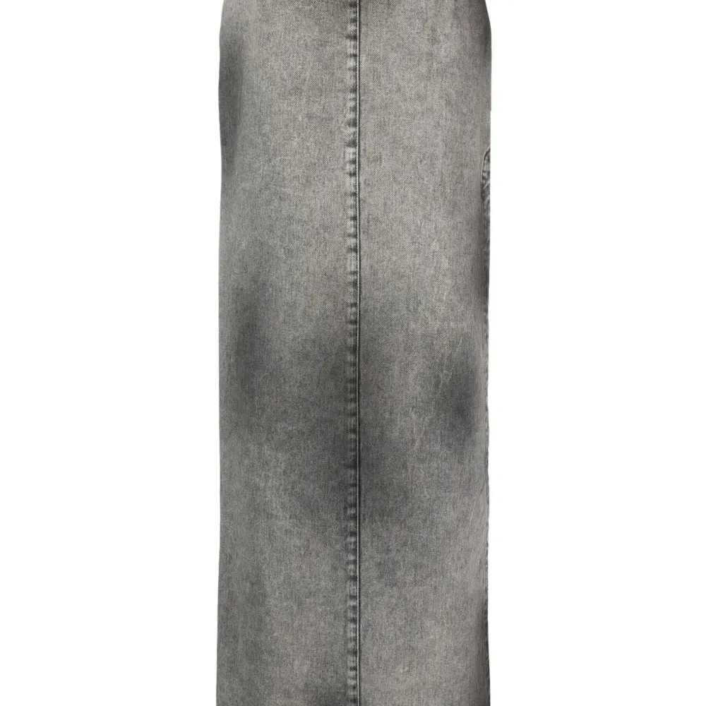 Джинсовая юбка с эффектом потертости