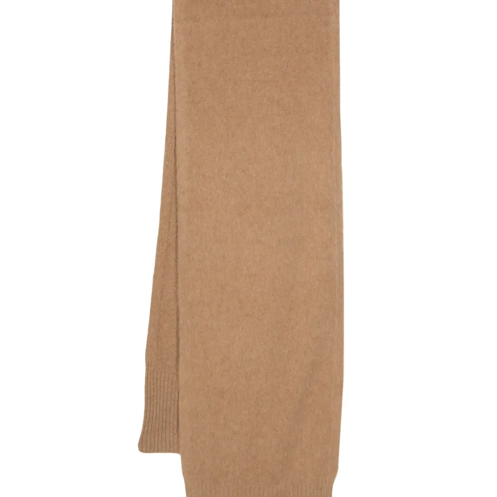 Ribbed-edge virgin wool scarf