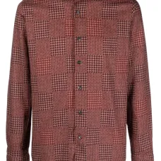 Рубашка в ломаную клетку