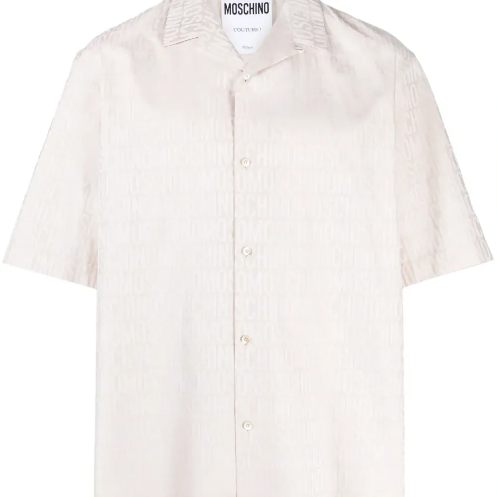 Рубашка с логотипом