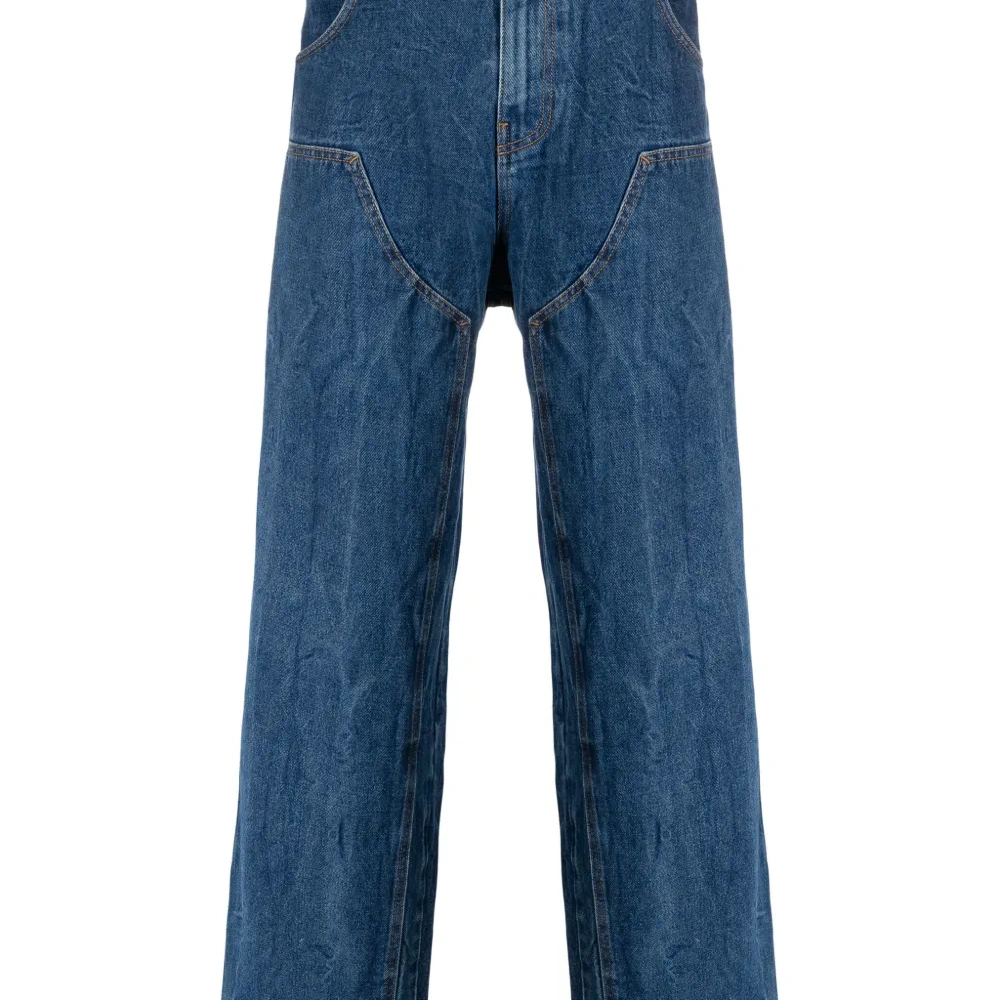 Широкие джинсы с завышенной талией