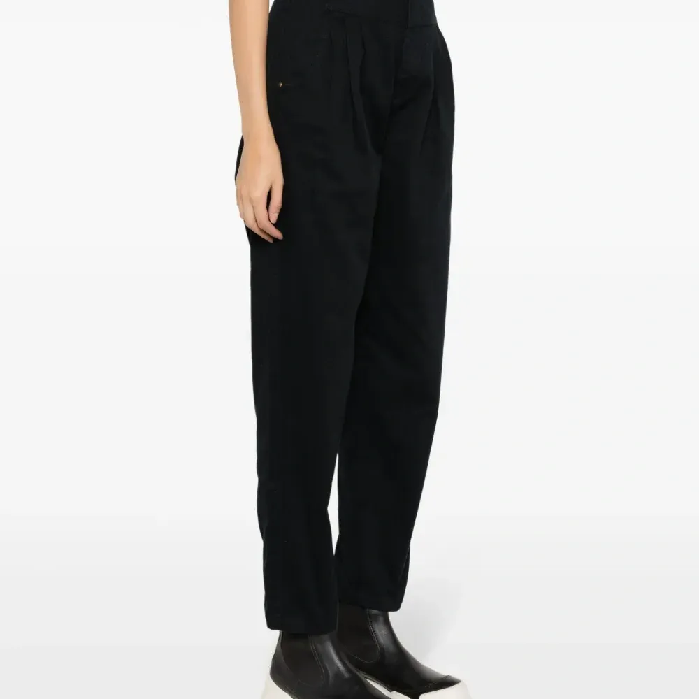 Брюки со складками