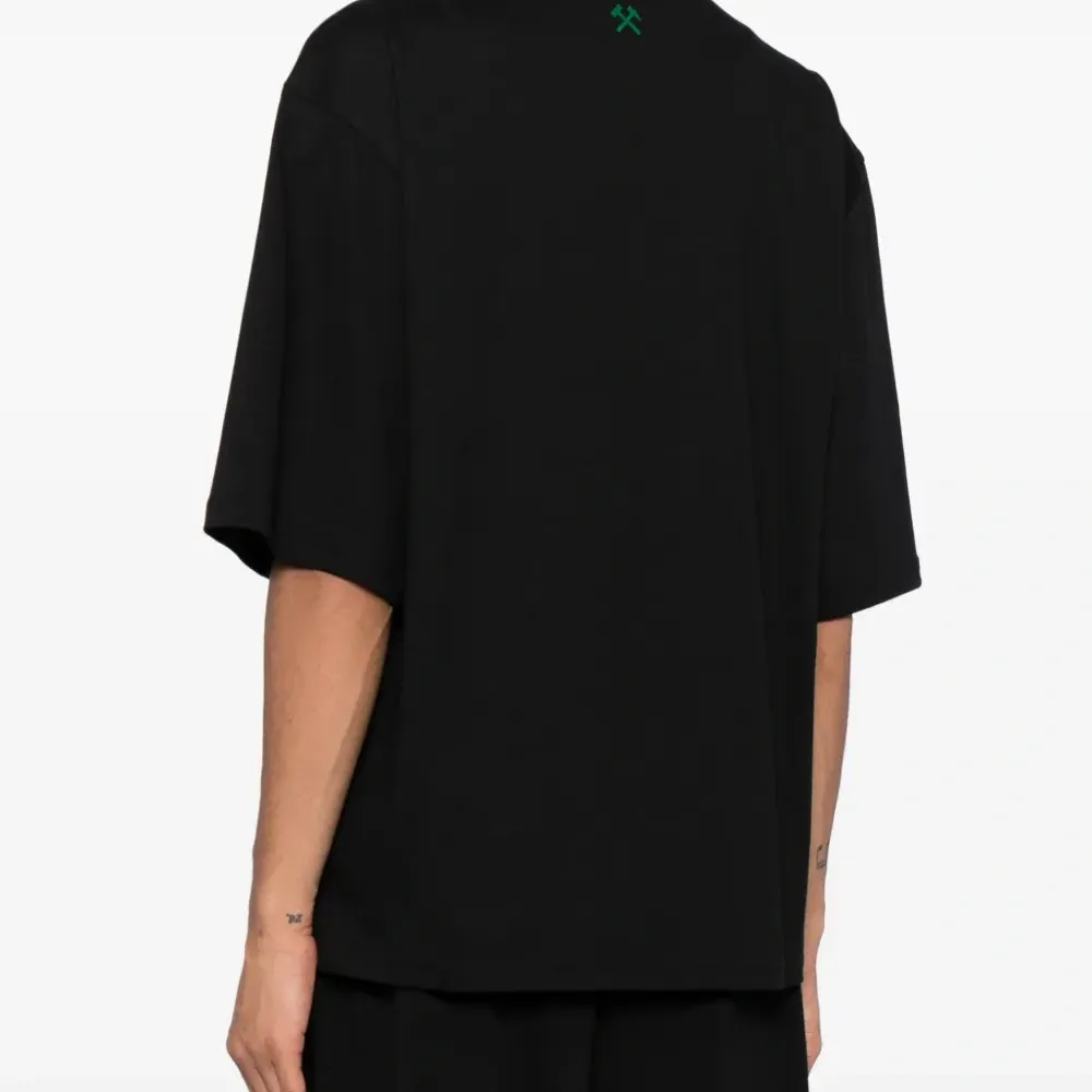 Футболка из органического хлопка с графичным принтом Футболка из органического хлопка с графичным принтом