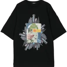 Футболка с графичным принтом