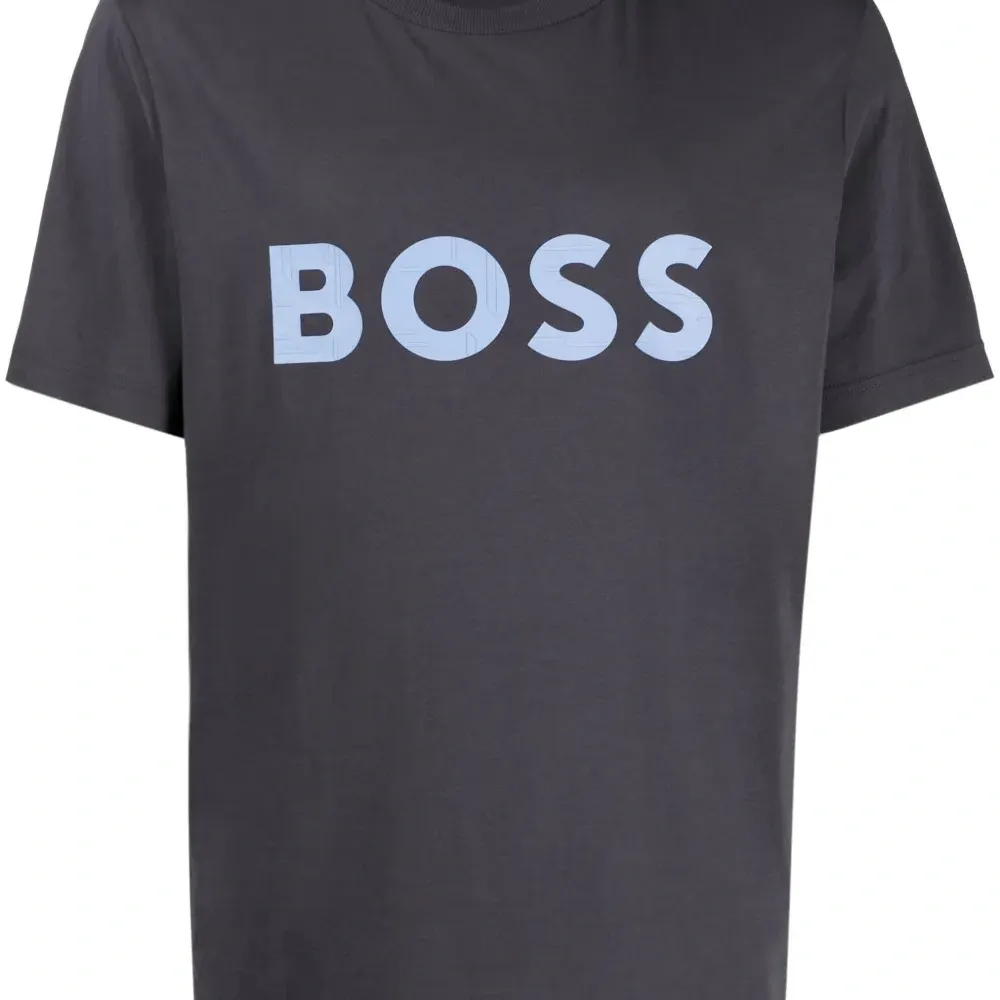 Футболка с логотипом