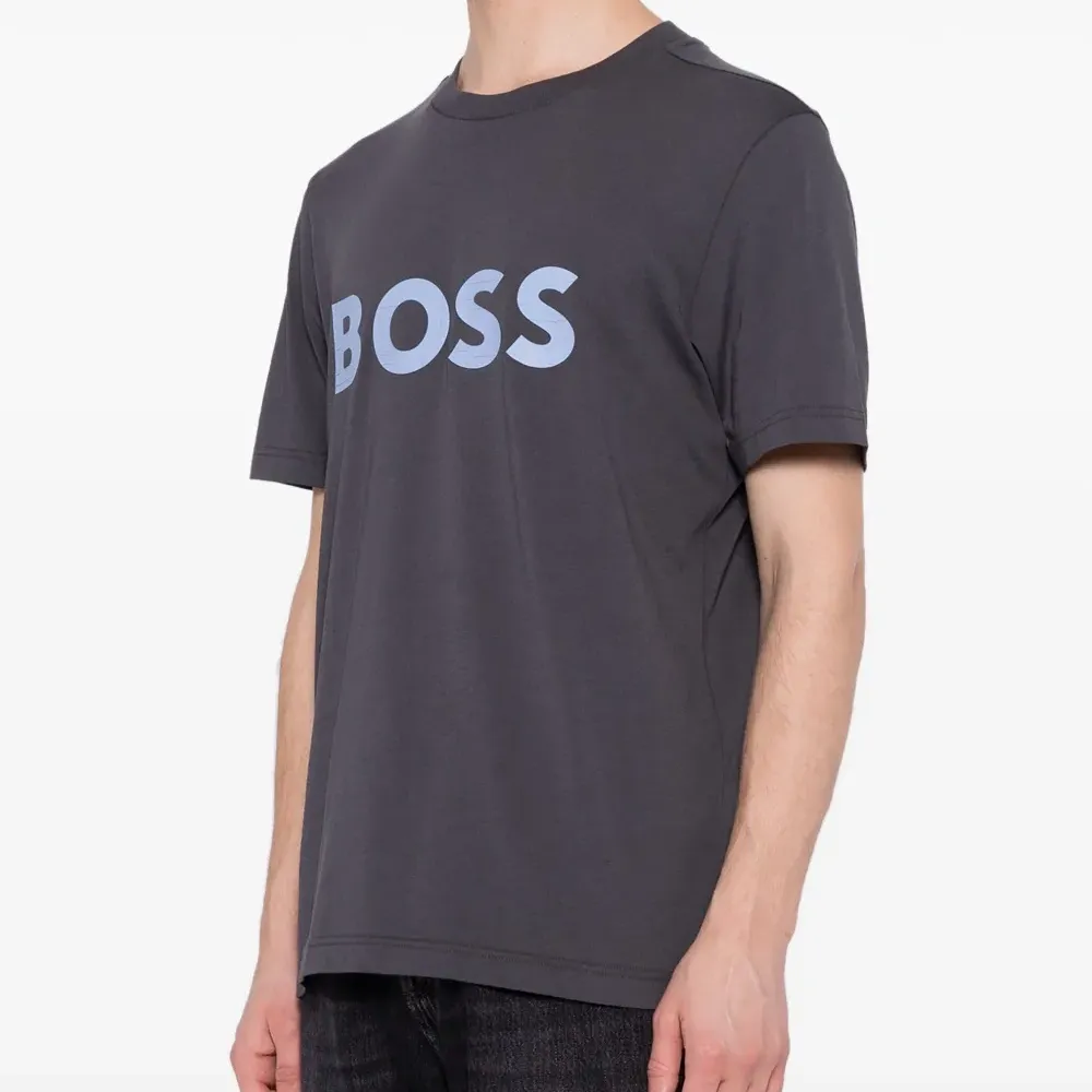 Футболка с логотипом