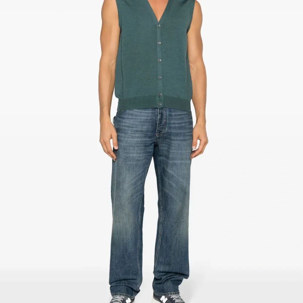 Жилет из вирджинской шерсти