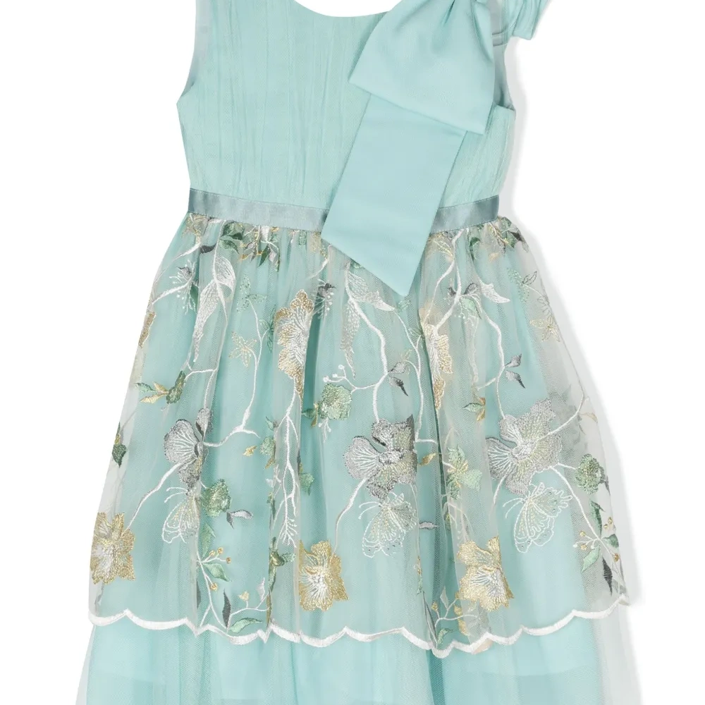 Платье из тюля с цветочной аппликацией