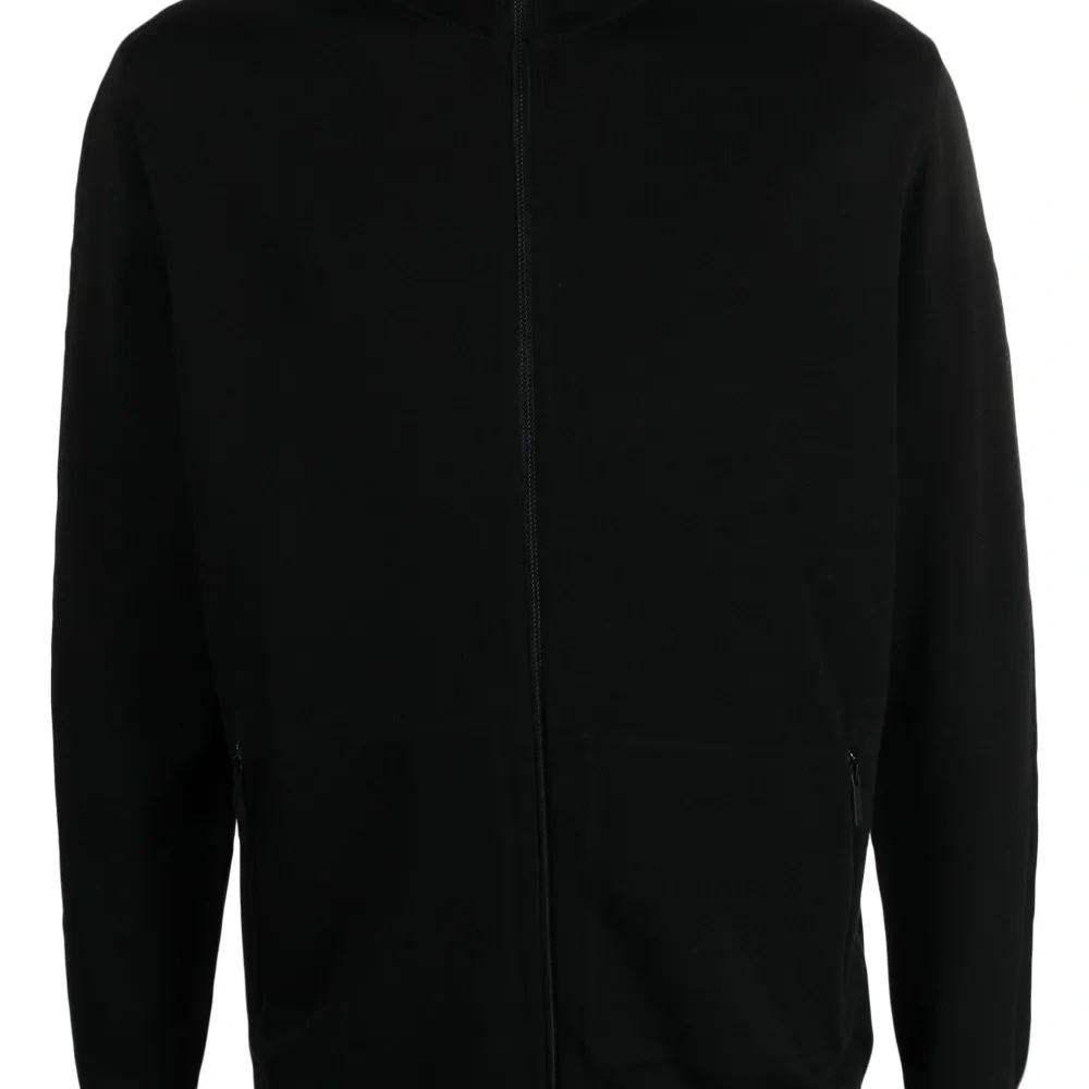 Бомбер тонкой вязки