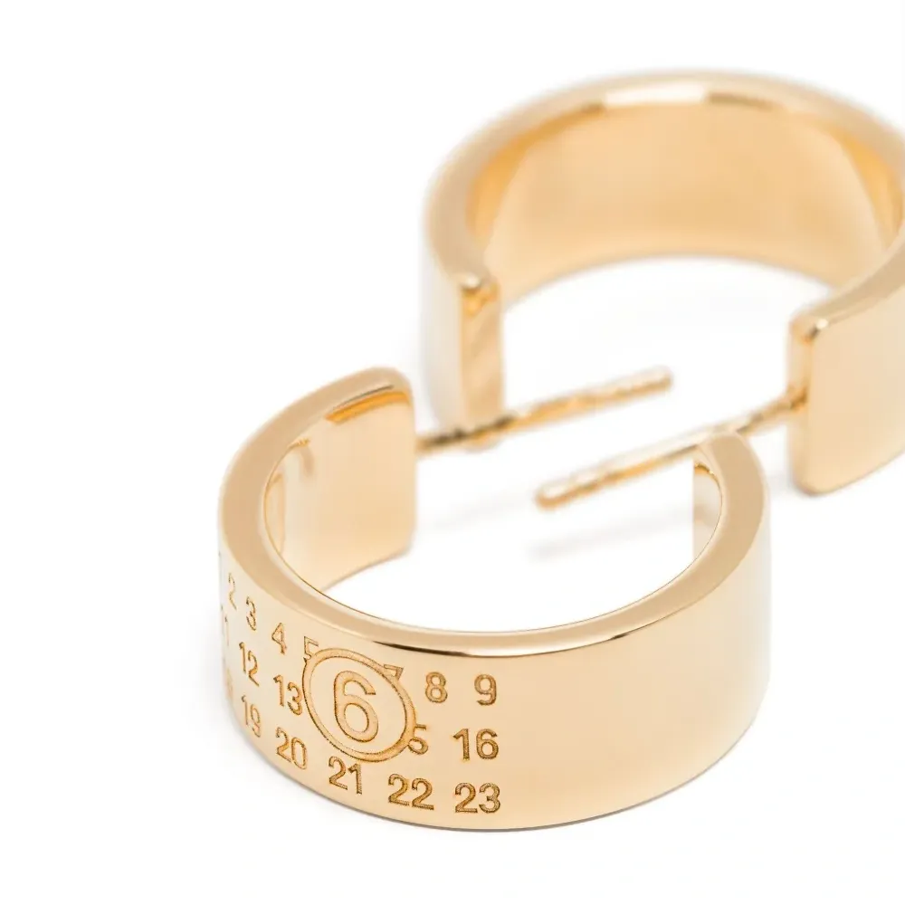 Серьги-кольца с гравировкой