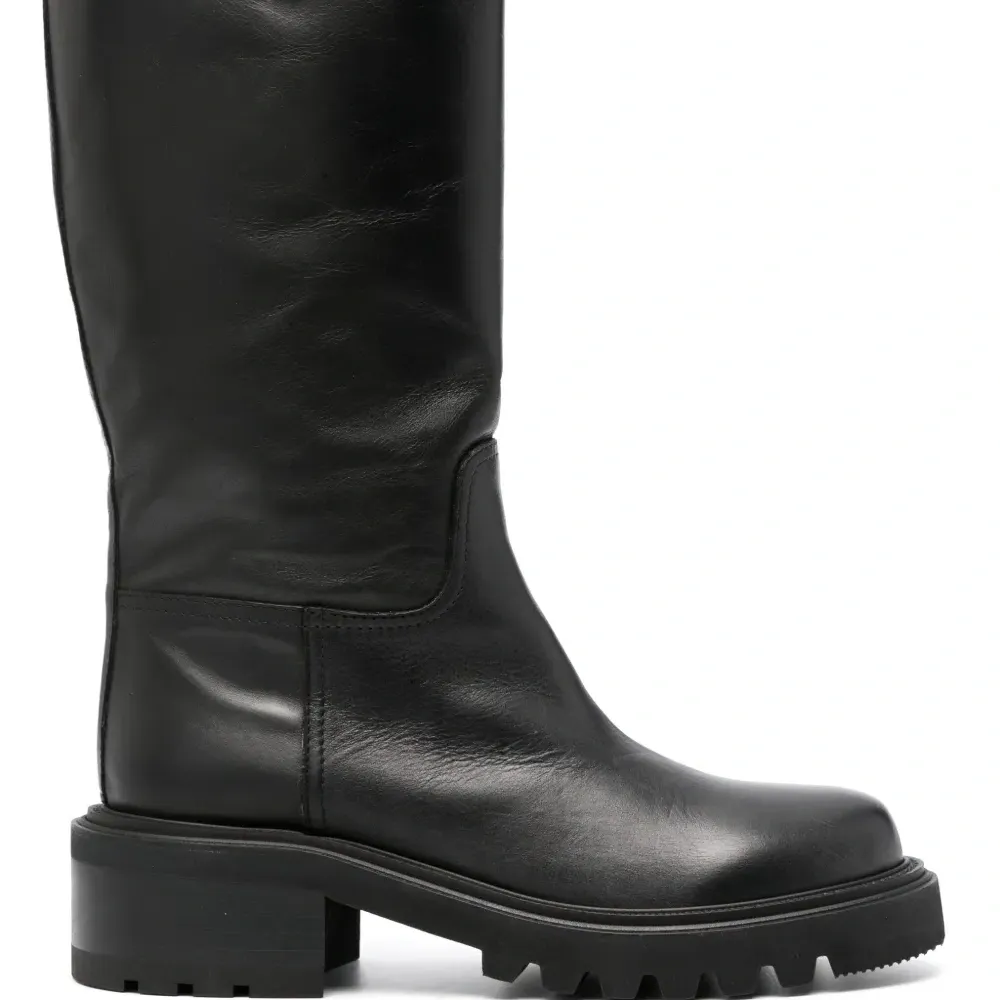 Декорированные сапоги