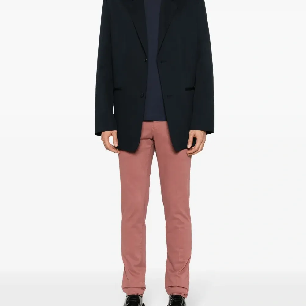 Футболка с круглым вырезом