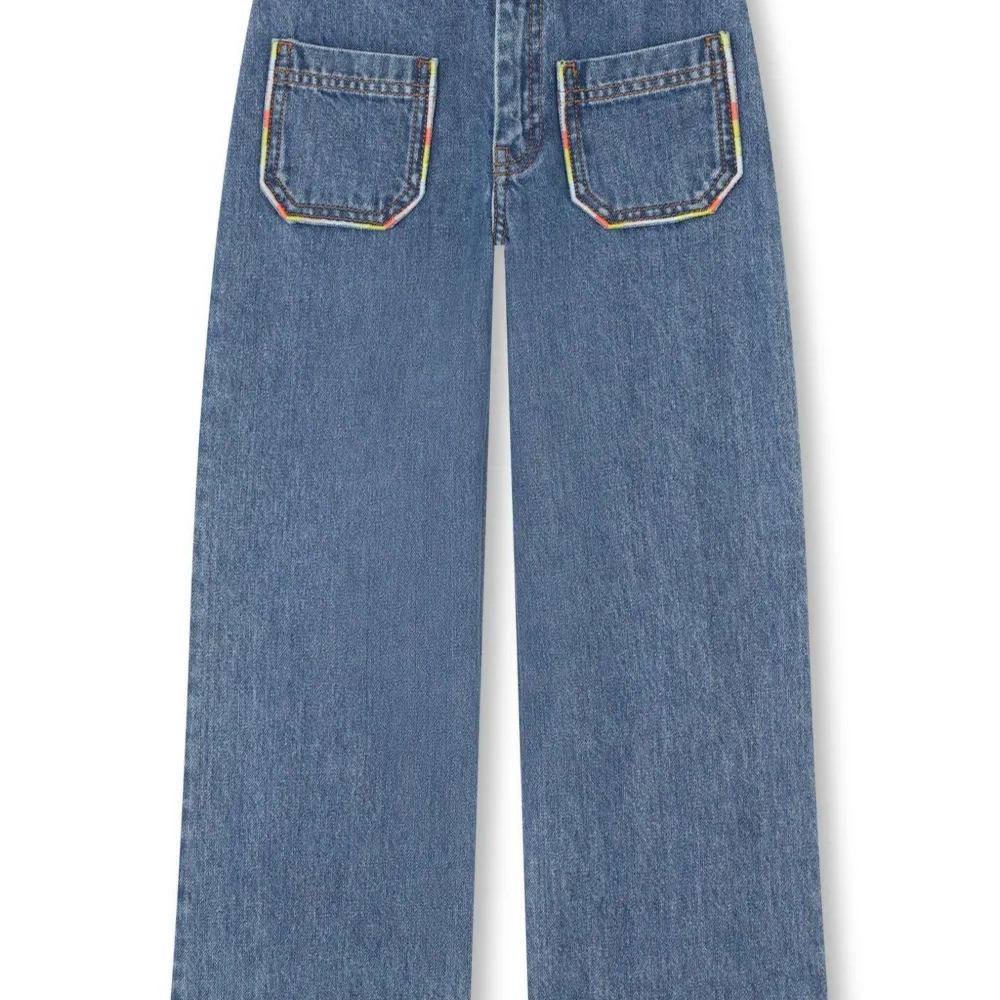 Прямые джинсы с вышивкой