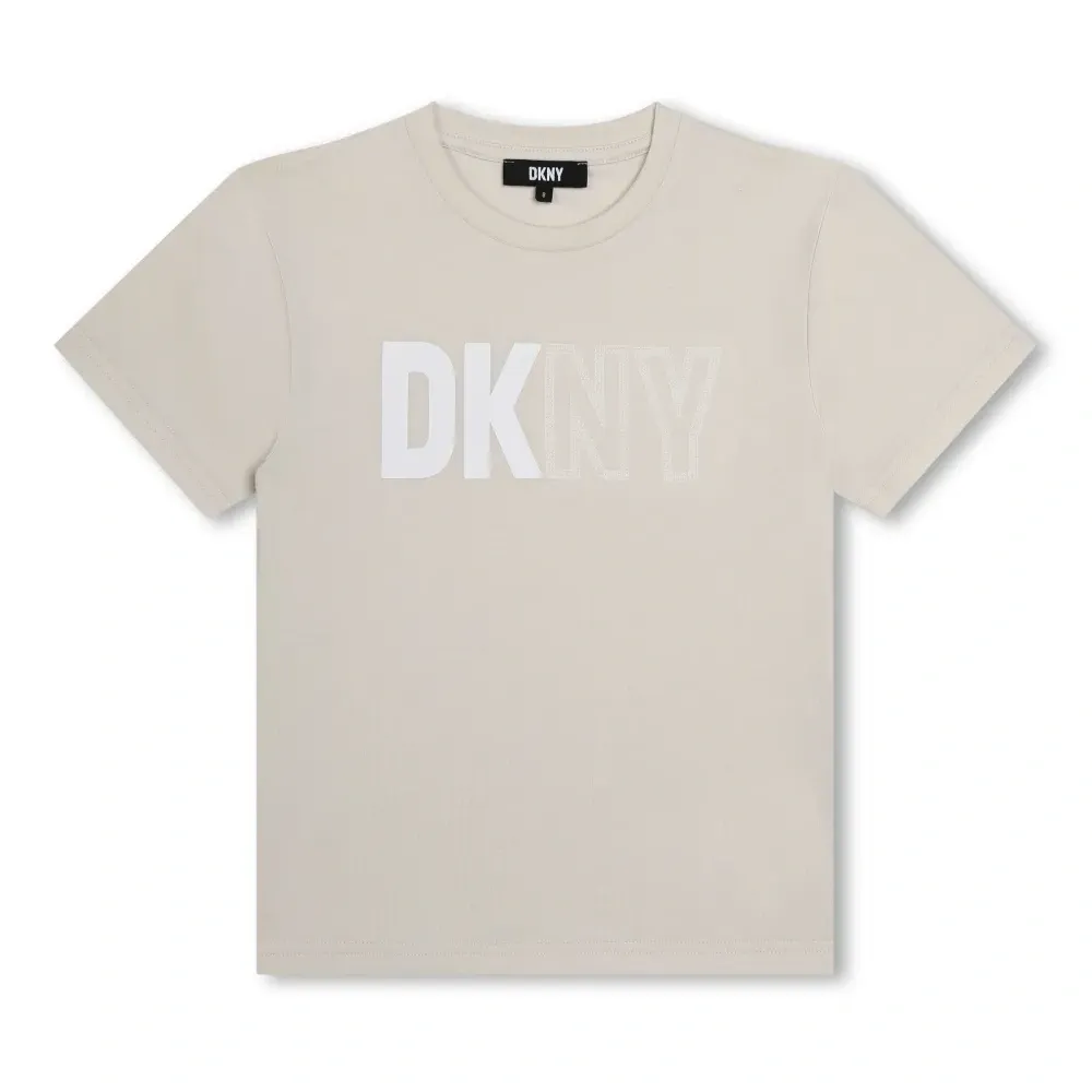 Футболка с логотипом