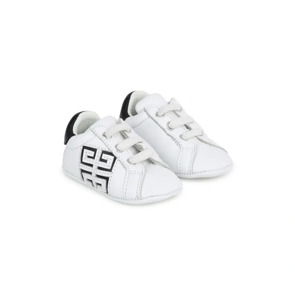 Кроссовки с логотипом 4G