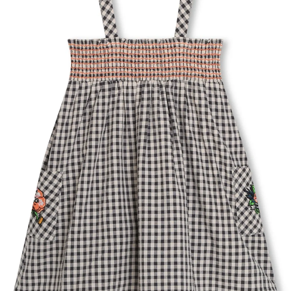 Клетчатое платье без рукавов