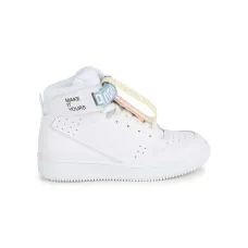 Высокие кроссовки с логотипом