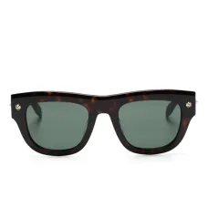 Солнцезащитные очки с заклепками Солнцезащитные очки с заклепками