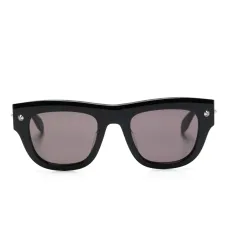 Солнцезащитные очки в D-образной оправе с шипами