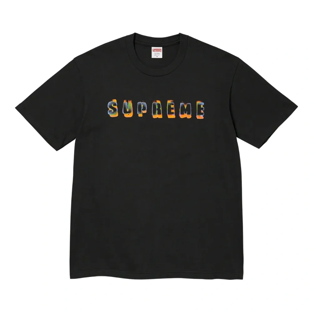 Футболка с логотипом