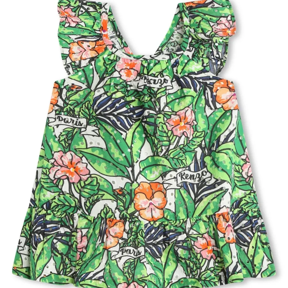 Расклешенное платье с оборками