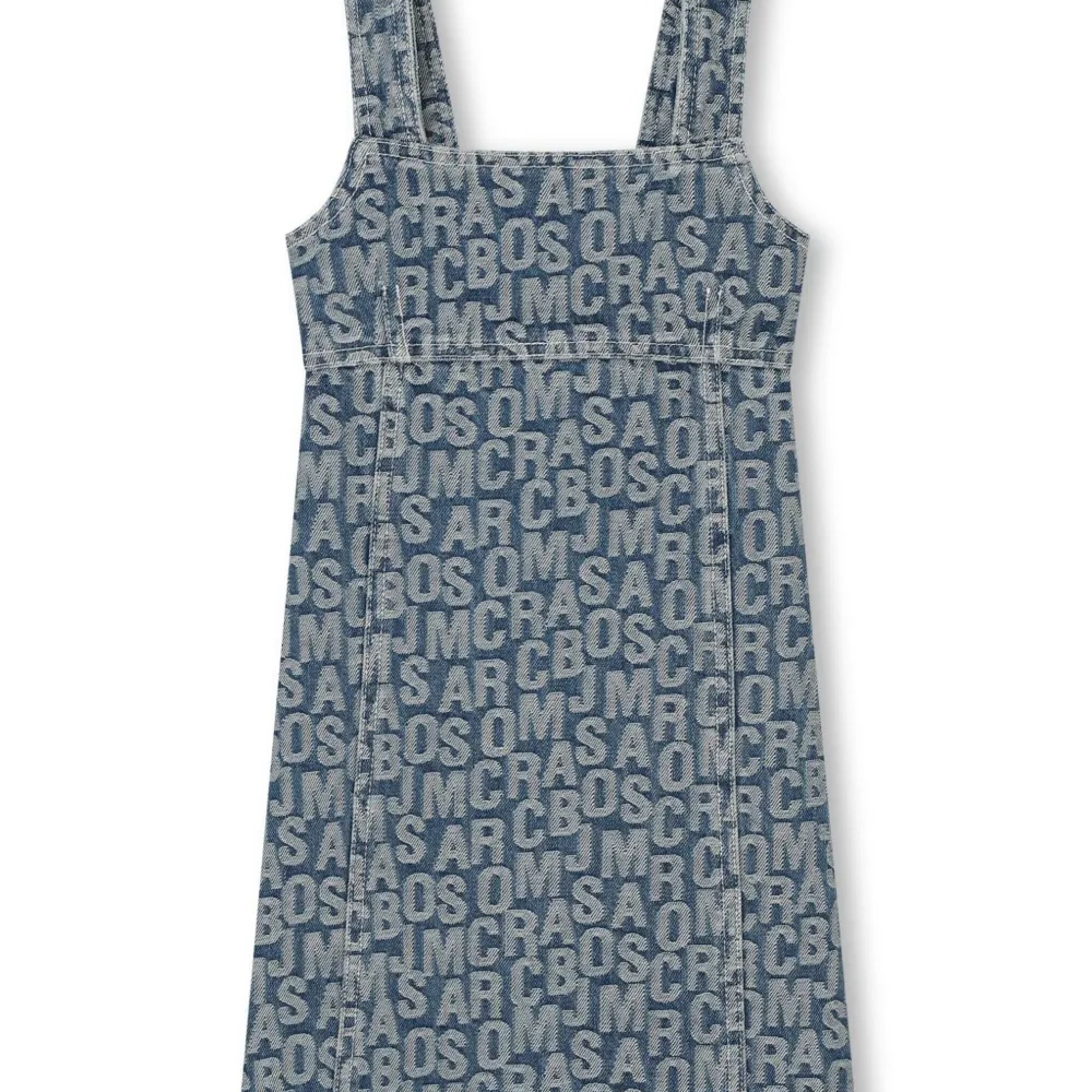 Платье с логотипом