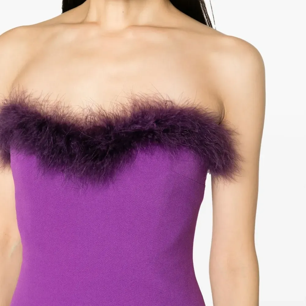 Платье мини с перьями Платье мини с перьями